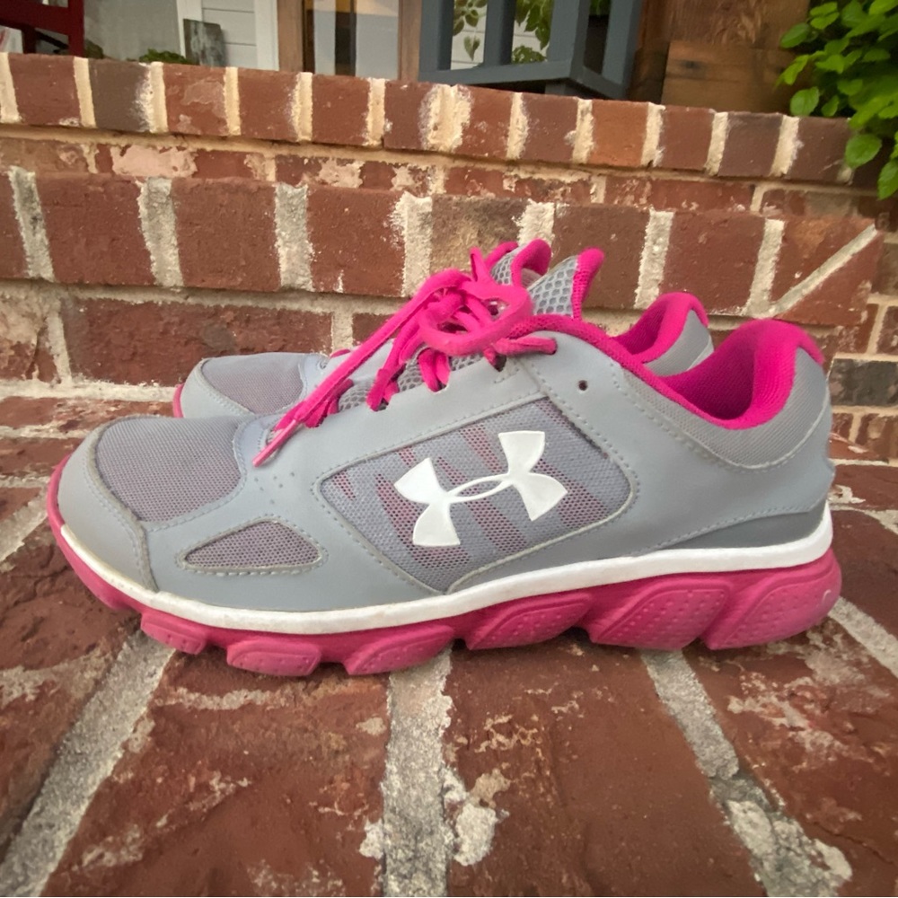 Under Armour Women’s Athletic Shoes, Size 10